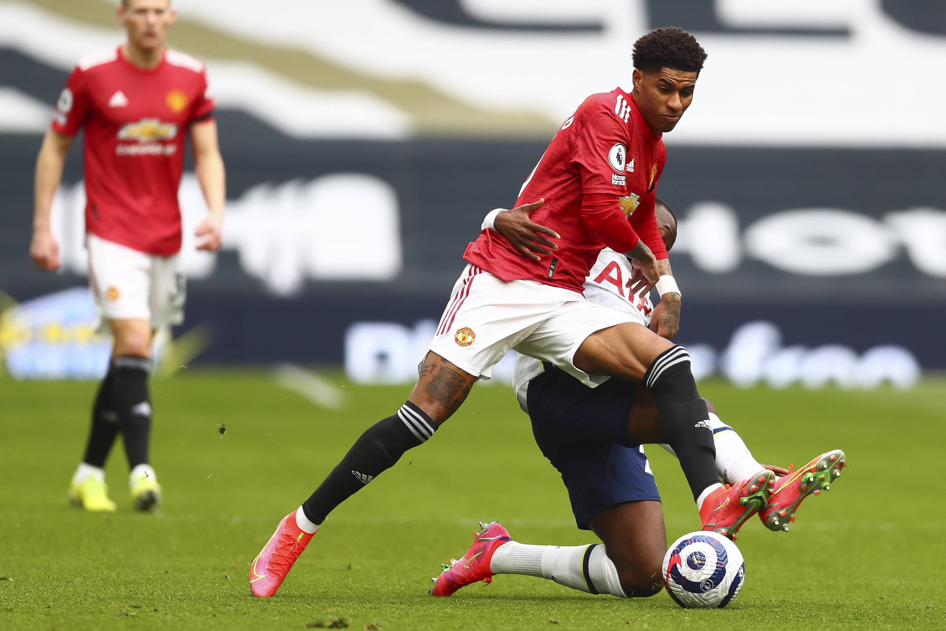 虽然越位规 虽然越位规